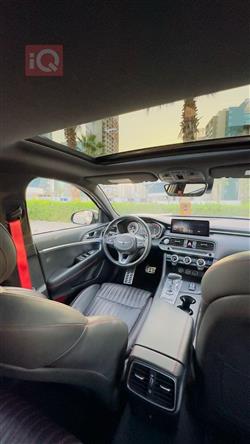 جنسس G70